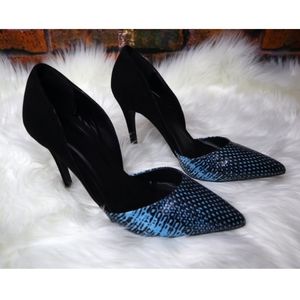 Wild Diva Black and blue pumps